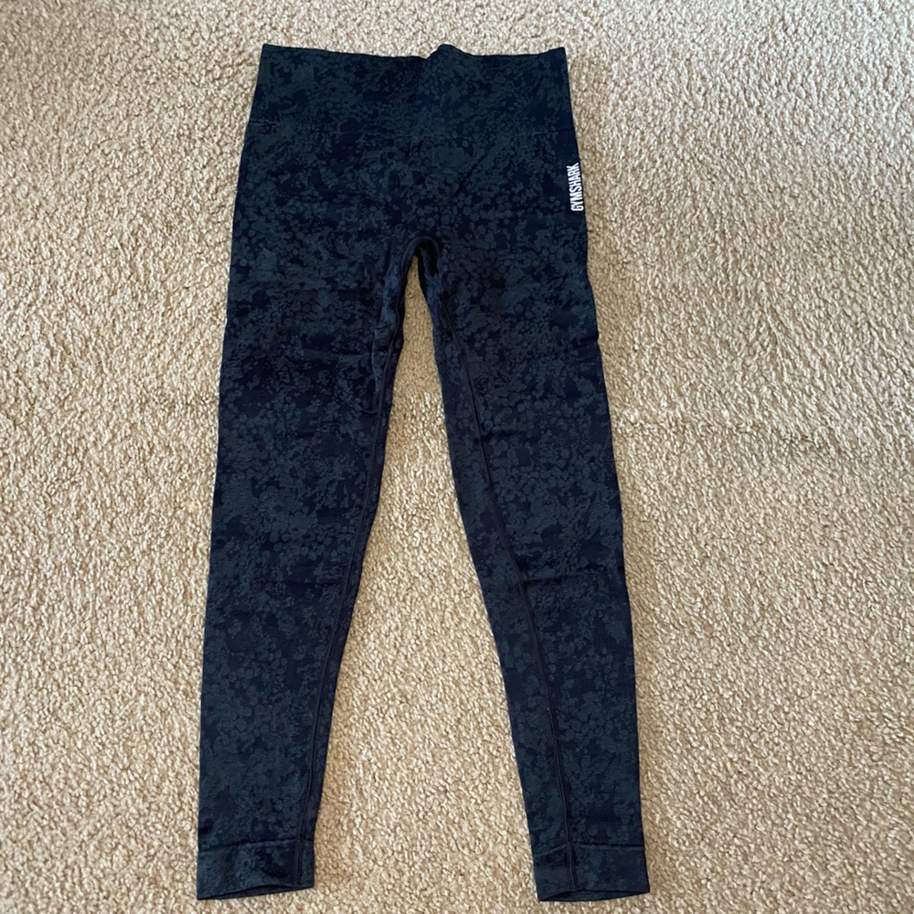 GYMSHARK Seamless Cropped Camo Leggings